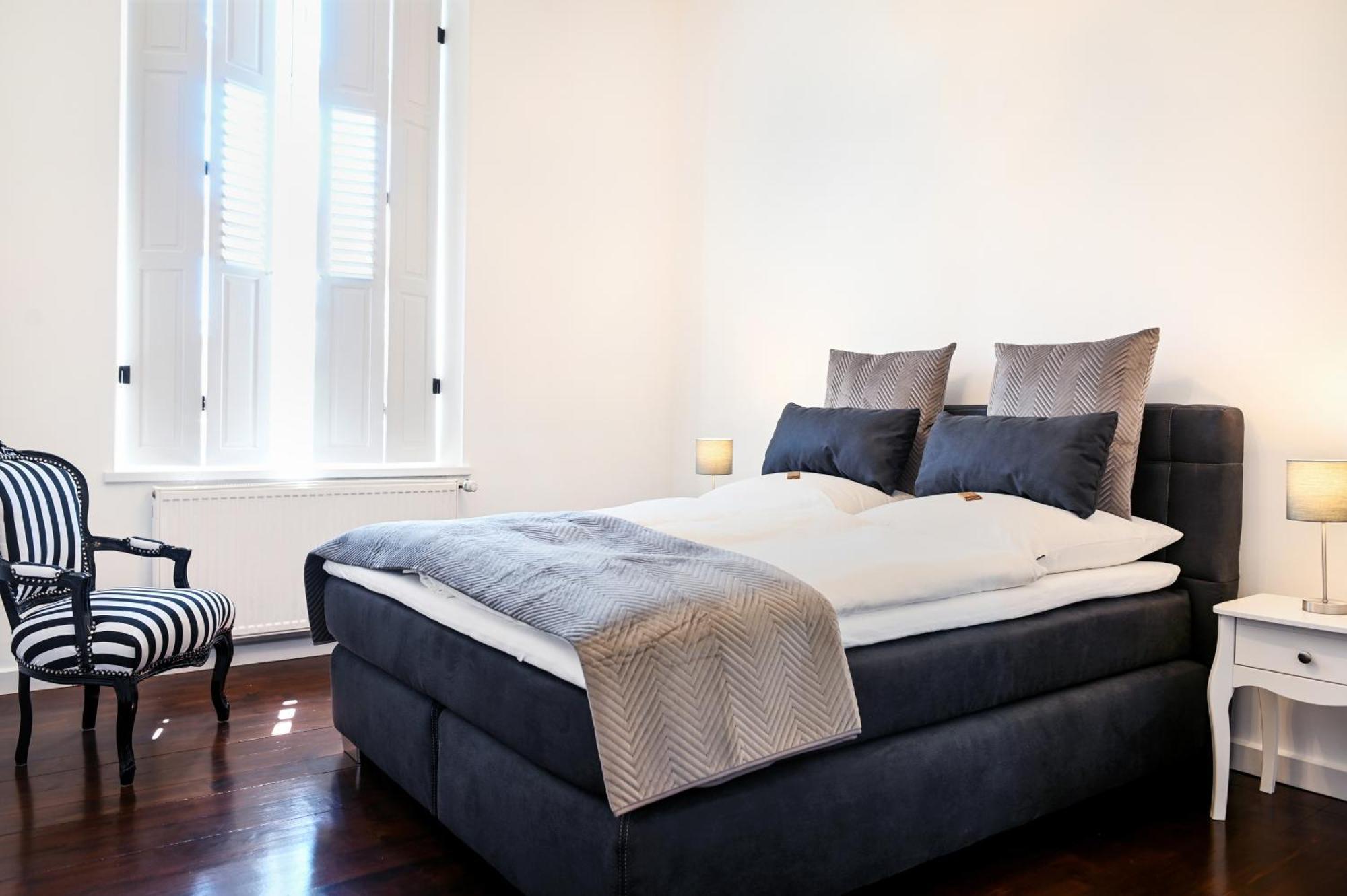 Insel-Apartment Im Herrenhaus Rheinblick Xanten Esterno foto